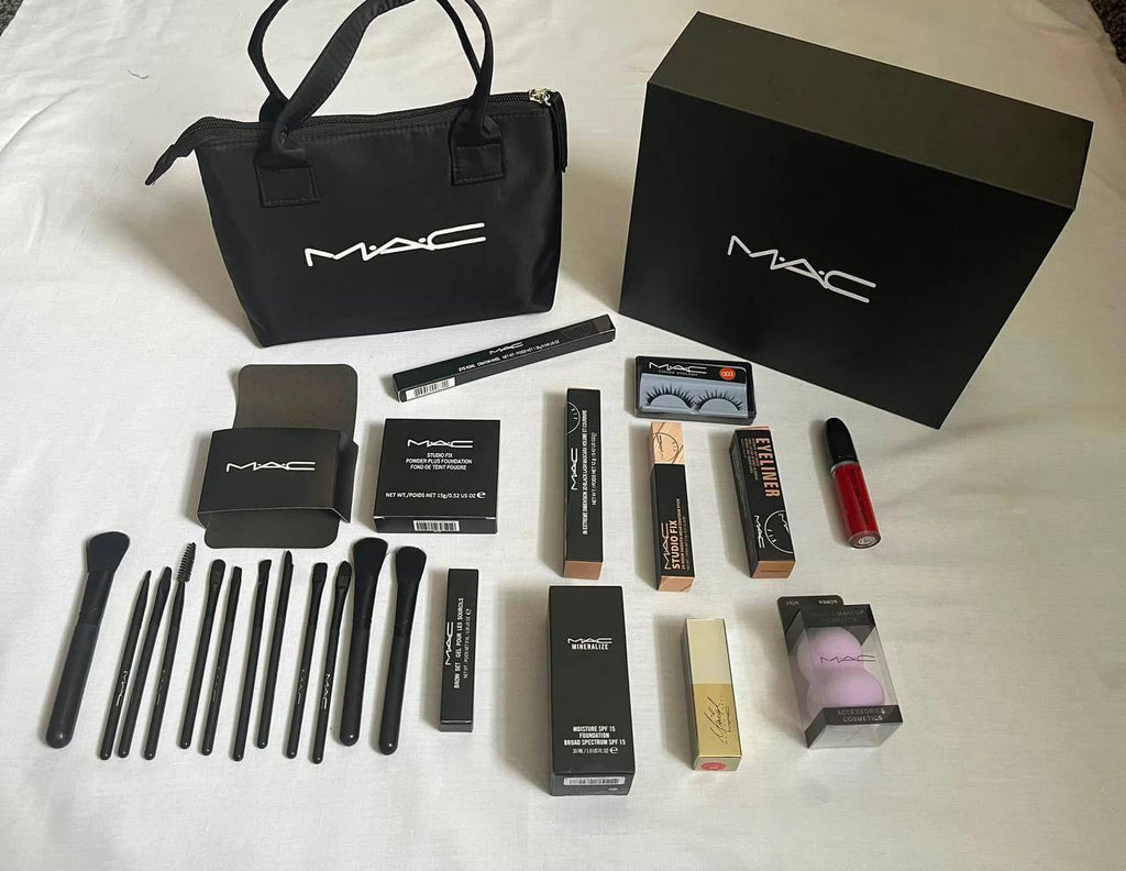 MAKE UP KIT 🦋