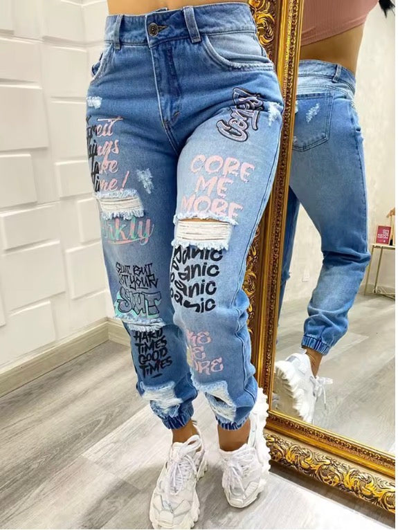 Letter Print Slant Pocket Ripped Jeans