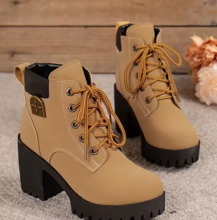 Women Retro Round Toe Chunky Heels Ankle Boots