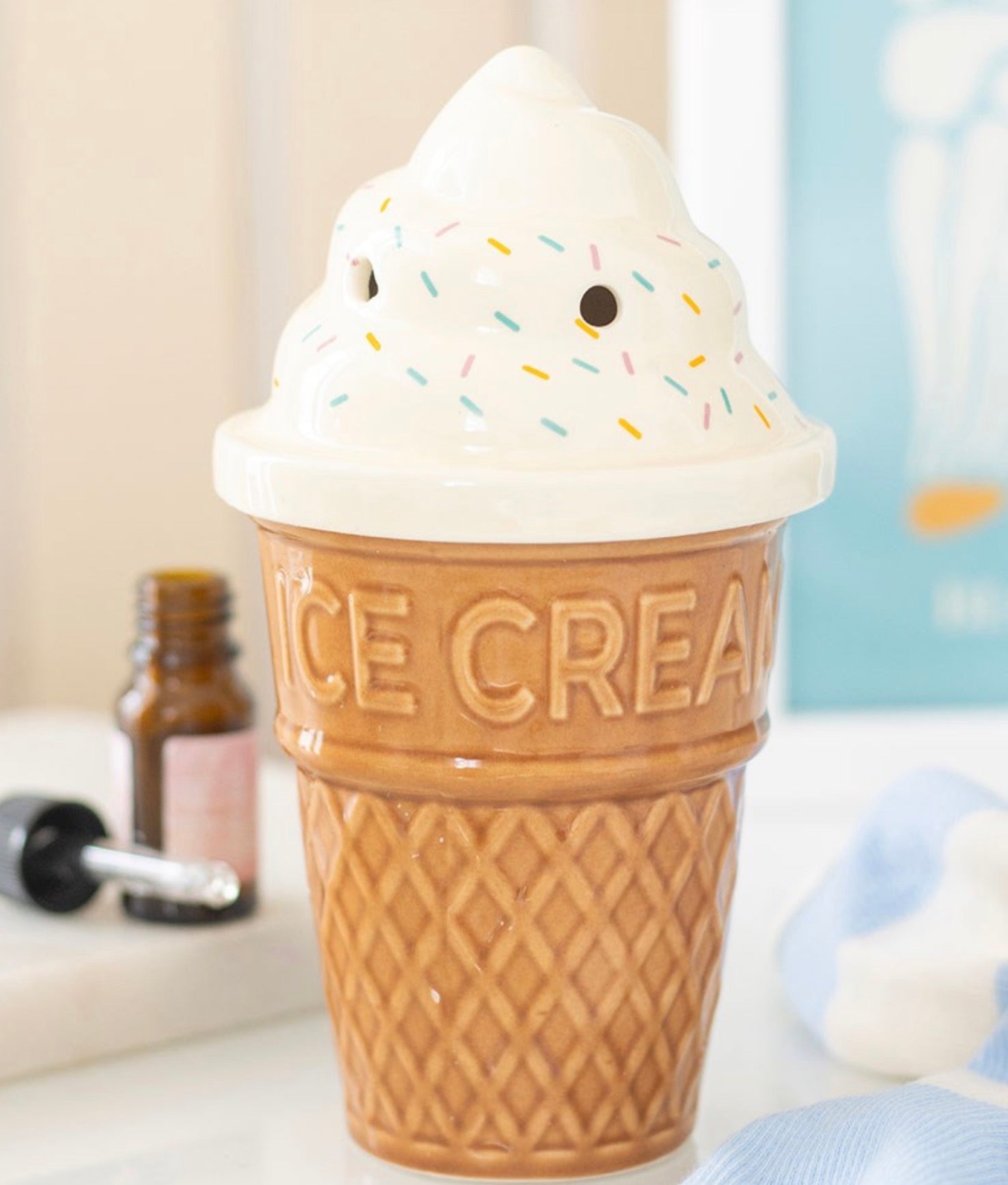 ICE CREAM CONE OIL BURNER