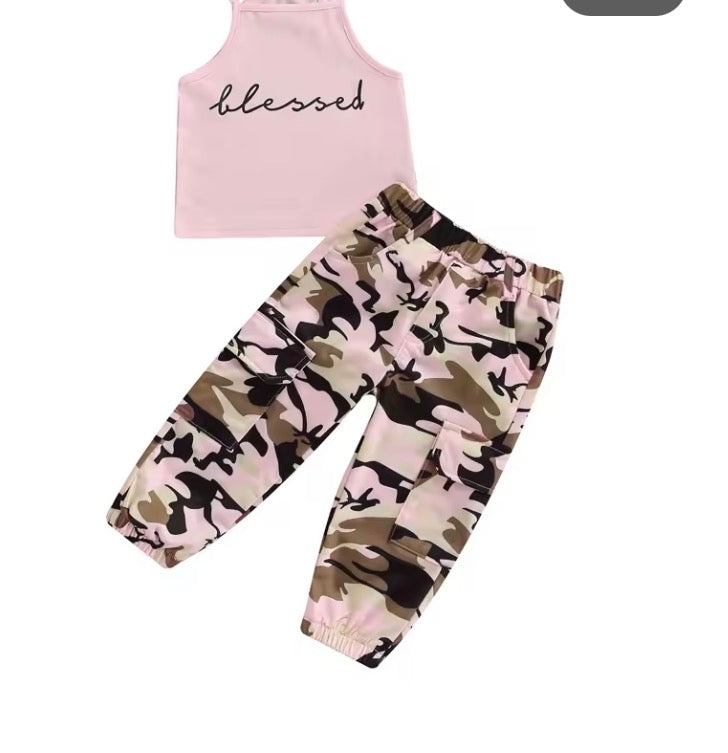 Girls Sleeveless Letter Print Sling Tank Tops + Elastic Waist Camouflage Trousers