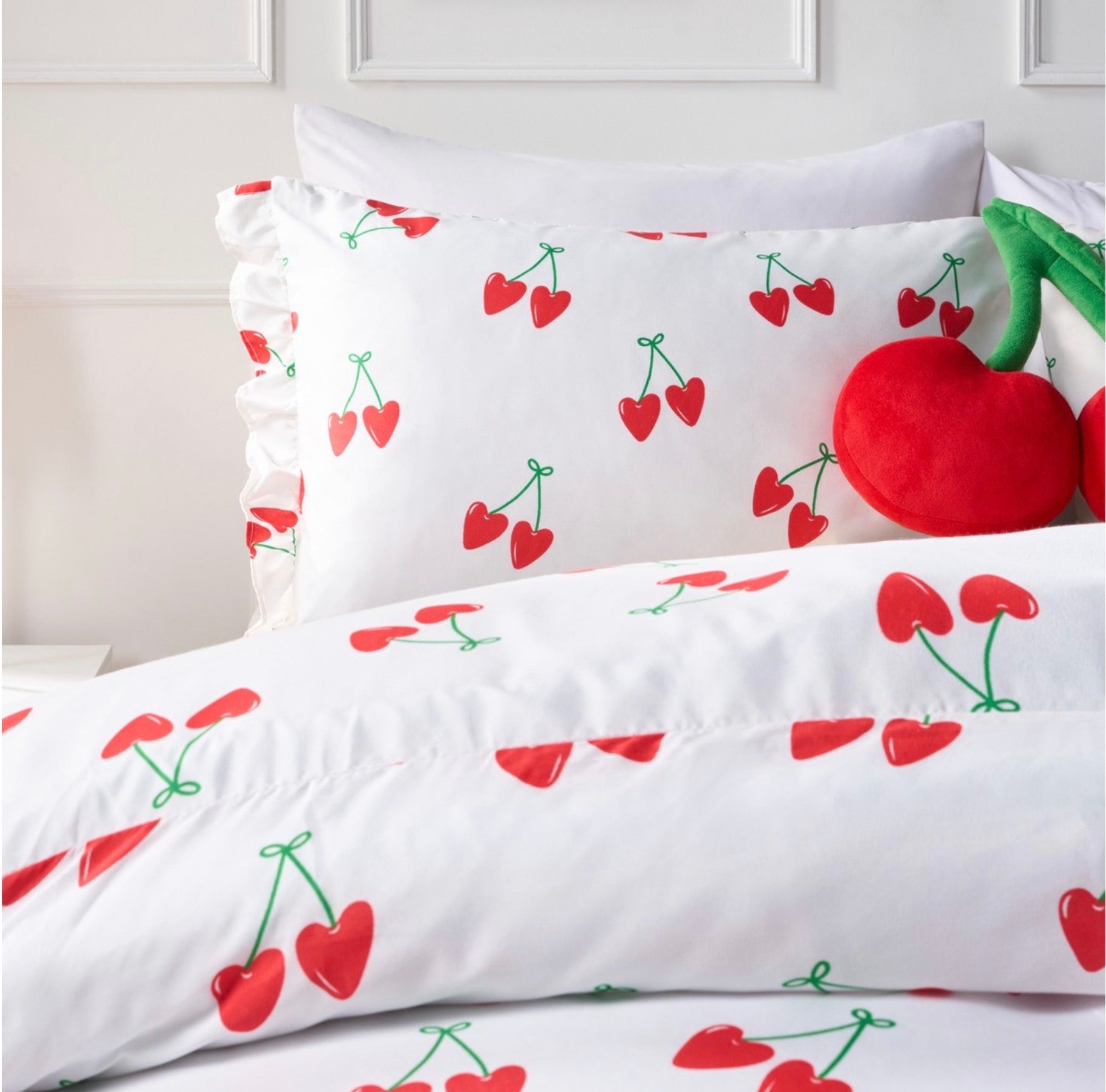 Cherry Print Frill Edge Duvet Set - White/Red