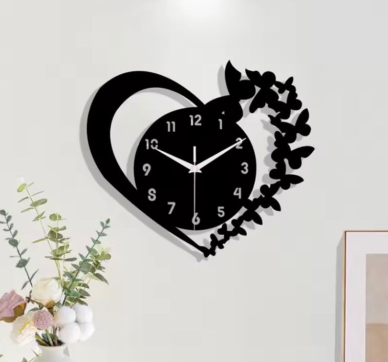 Heart Shaped Frameless Design Acrylic Silent Clock