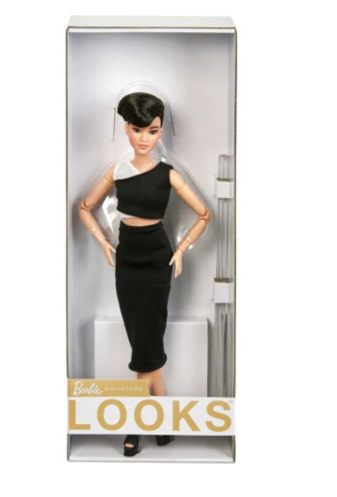 Barbie Signature LOOKS