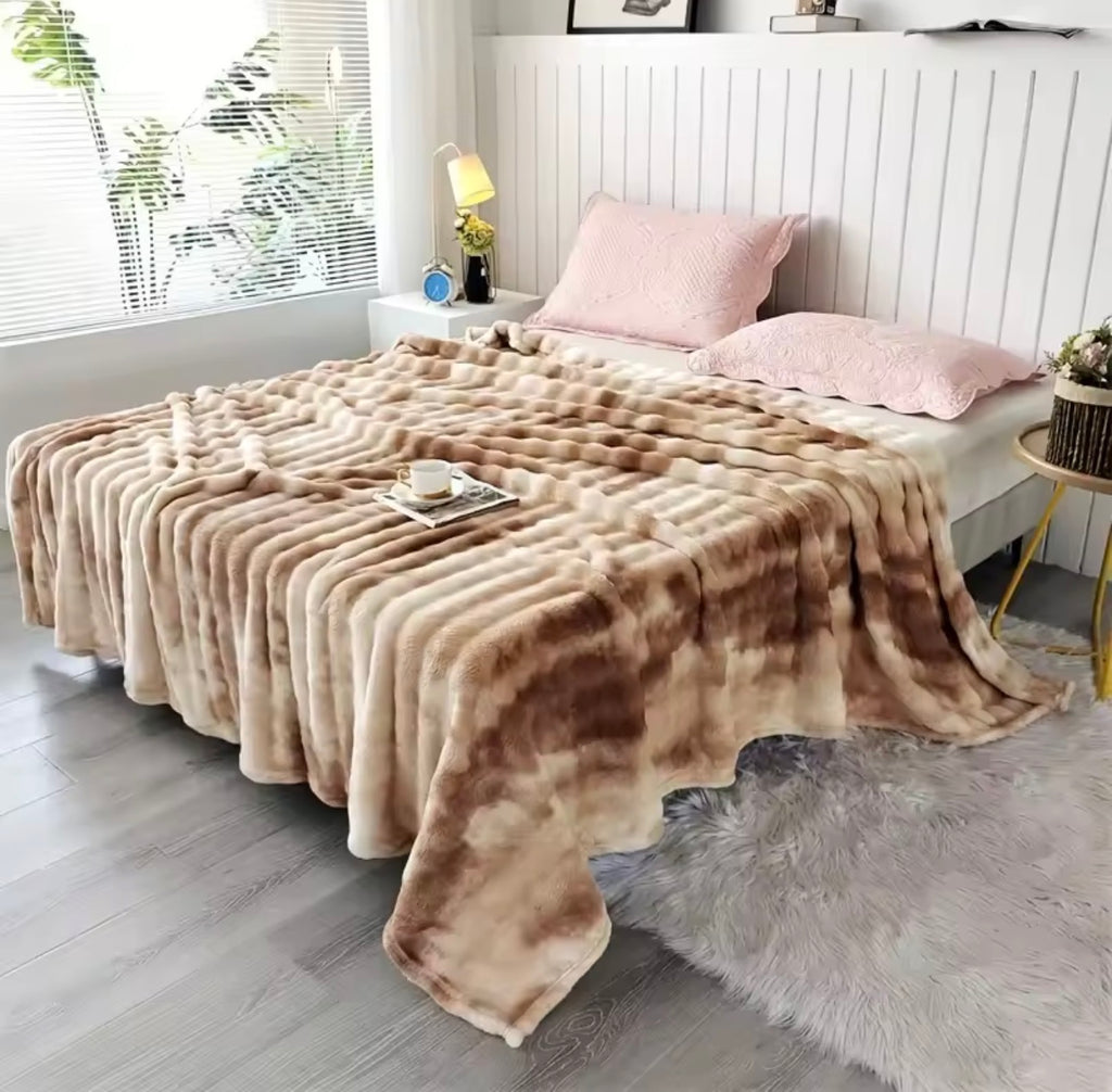 Luxurious Faux Rabbit Fur Bed Blanket