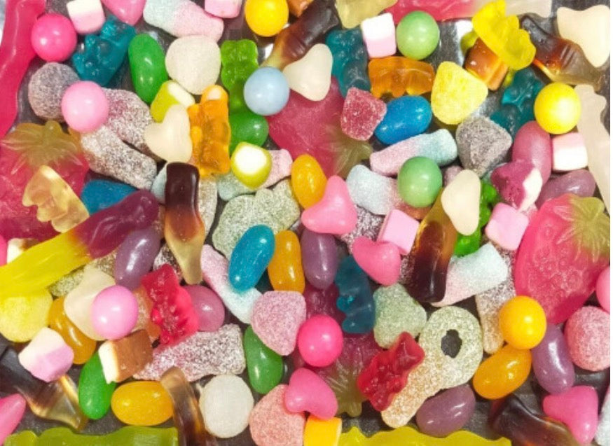 Retro Sweet Hamper 1.1KG Sweet Box