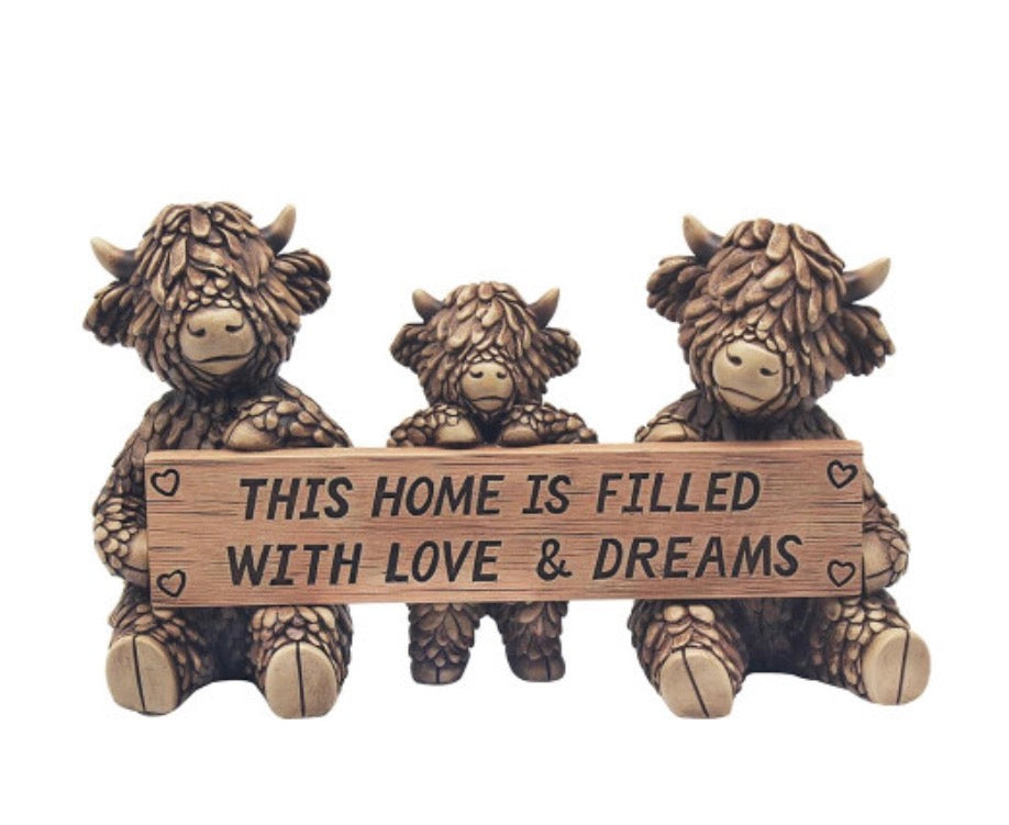 Lesser & Pavey Hughie Highland Cows Love Figurines Statues