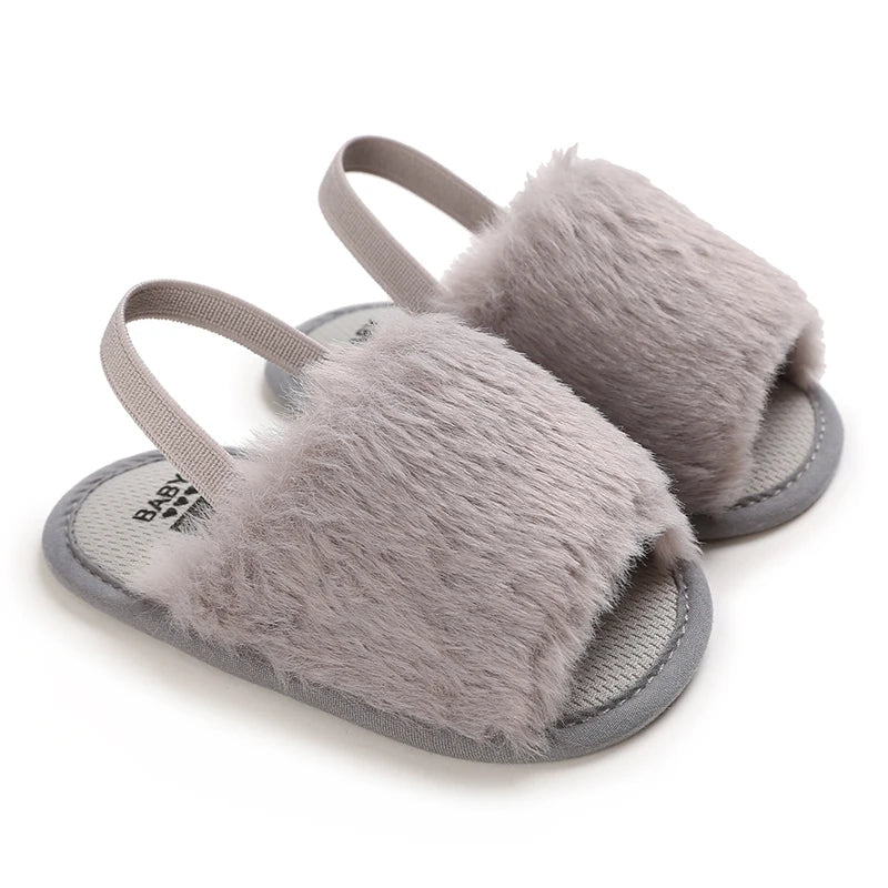 🌟 Baby Fluffy Faux Fur Slippers – Soft Sole Cosy Sandals (0–18 Months) 🌟