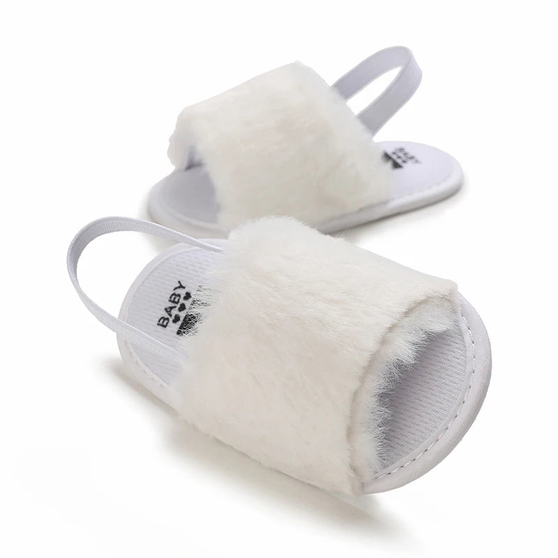 🌟 Baby Fluffy Faux Fur Slippers – Soft Sole Cosy Sandals (0–18 Months) 🌟