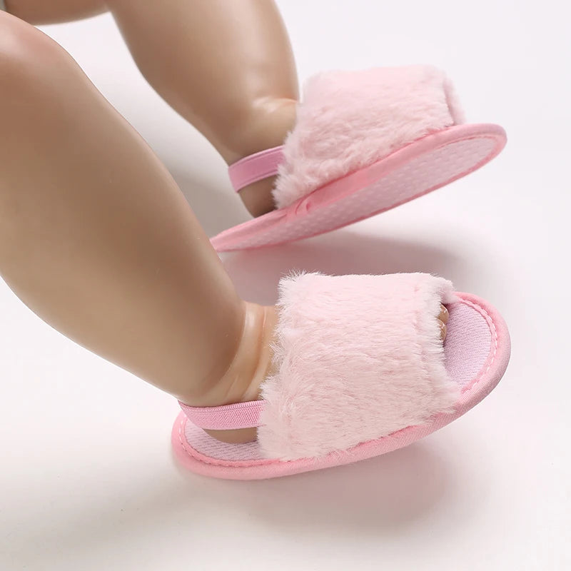 🌟 Baby Fluffy Faux Fur Slippers – Soft Sole Cosy Sandals (0–18 Months) 🌟