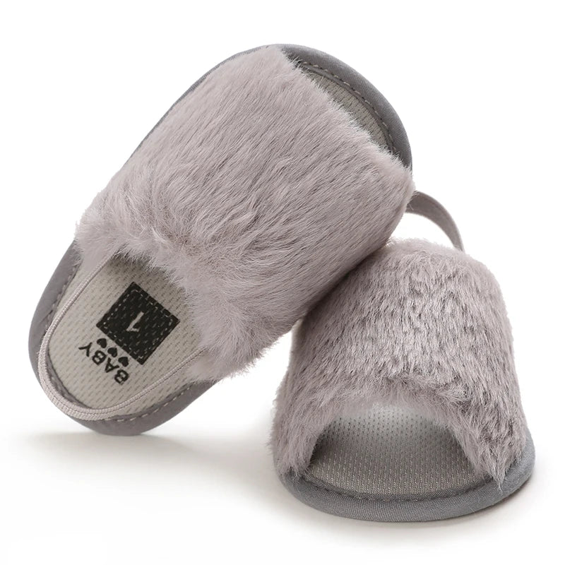 🌟 Baby Fluffy Faux Fur Slippers – Soft Sole Cosy Sandals (0–18 Months) 🌟