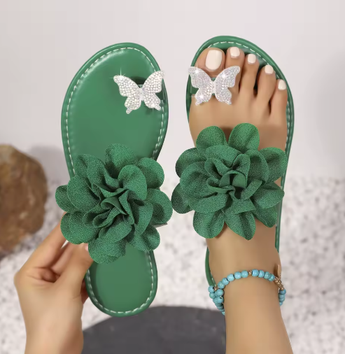 Fashionable New Comfortable Women's Outdoor Beach Slippers