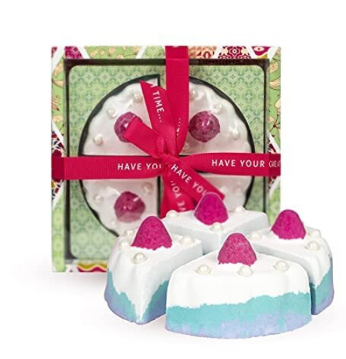 Vintage & Co Beauty Fabrics & Flowers Cake Shape Bath Bomb