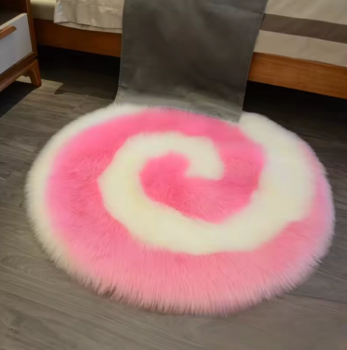 Soft Fluffy Faux Fur Swirl Rug (40 x 40cm)