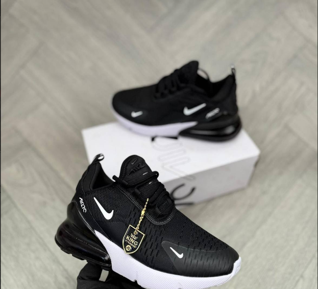Nike 270s Ladies Trainers