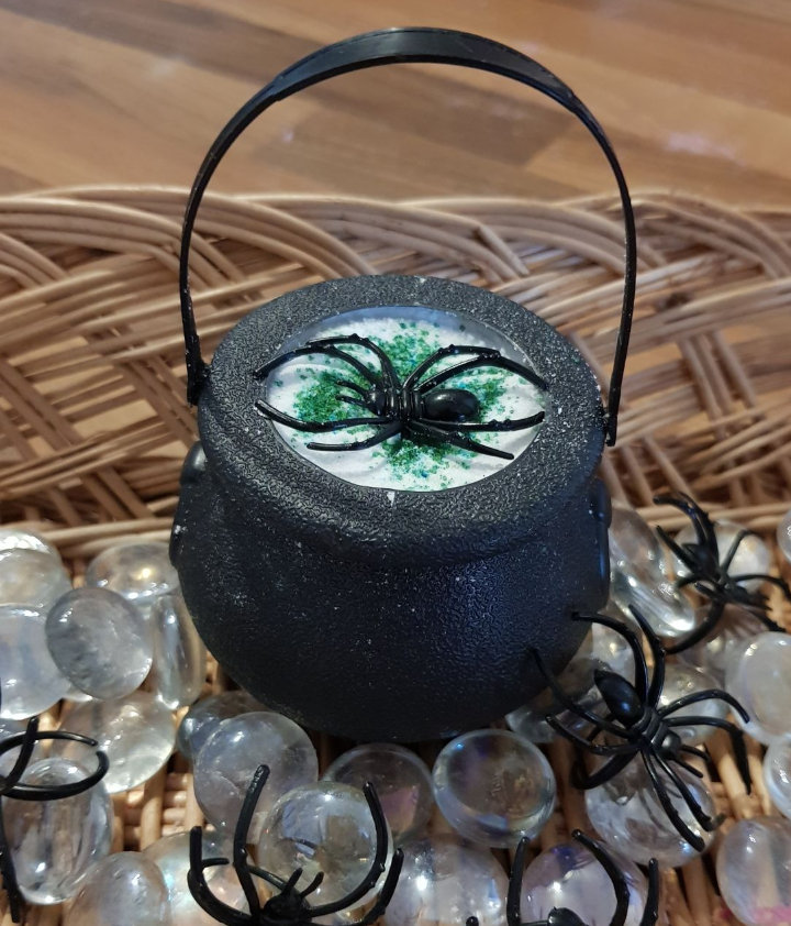 Spooky Spider Cauldon Bath Bomb