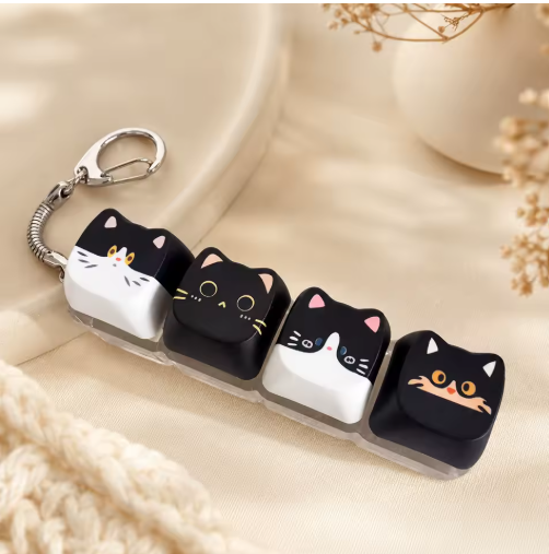 Cute Cat 4-Key Fidget Keychain