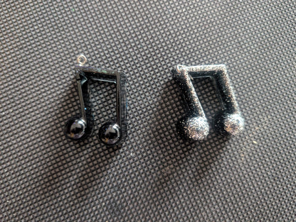 Music notes keyring